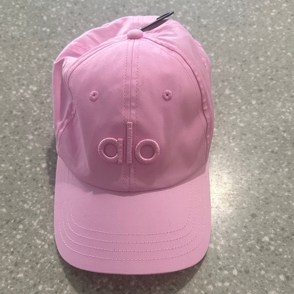 ALO Yoga  Light Pink Hat